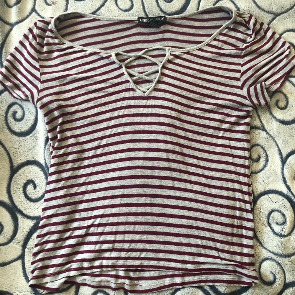 Grey maroon top